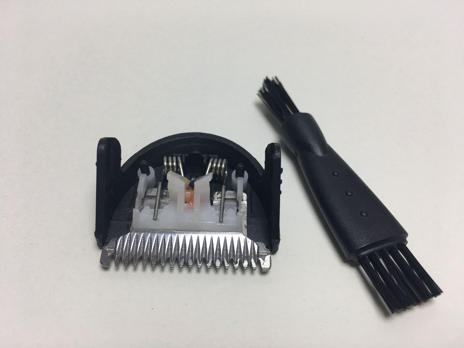 Hair Clipper Trimmer Cutter Blade Shaver For Philips COMB BT7090 BT7085