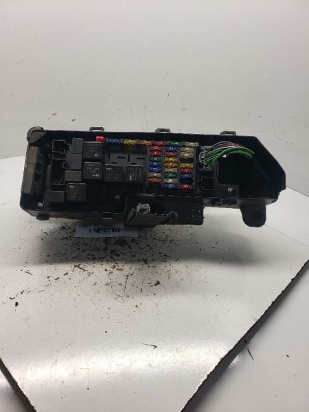 Fuse Box Engine From 32124 Thru VIN 133999 Fits 04 VOLVO XC90 1132214***... - £34.91 GBP