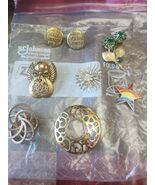 Vintage Estate Gold Tone Jewelry Brooch Pin Mixed Lot of 8 Pcs - $452.20 MXN