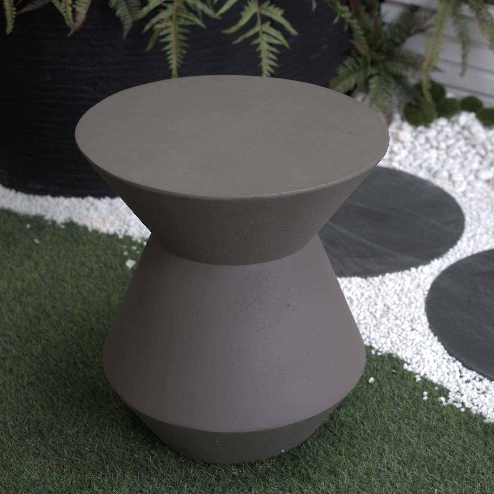 Modern Patio Accent Table: Sturdy & Stylish Item image 13