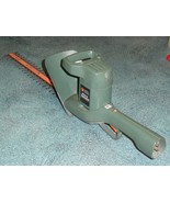 Black &amp; Decker 16&quot; Electric Hedge Trimmer Model TR160 - FAST SHIPPING!   - $38.79