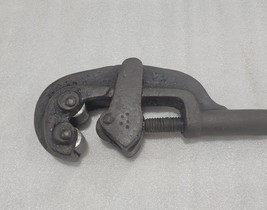 Vintage Industrial Heavy Duty 1 1/2 " Pipe Cutter Tool No. 1S - $17.63
