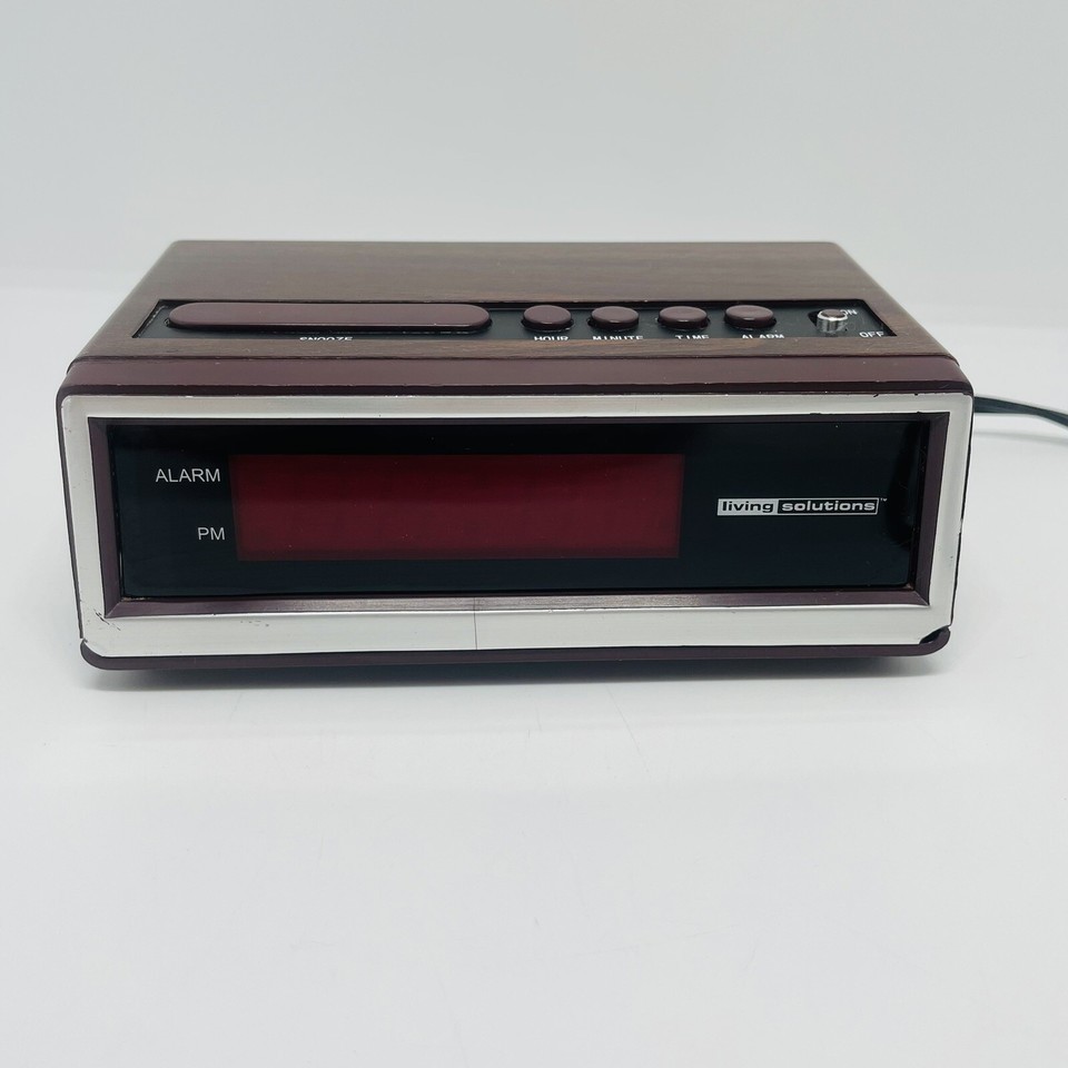 Living Solutions #1585 Digital Wood Grain Electric Alarm Clock 2006 (Tes... - $9.97