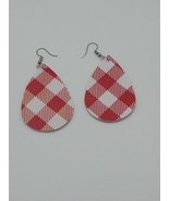 Red Plaid  Dangle Earrings  - $109.37 MXN