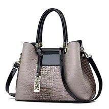  Lizard Pattern Women&#39;s Fashion Bagable Large Capacity Bright Leather Shoulder C - £37.56 GBP