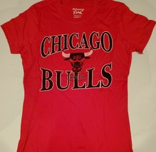 Chicago Bulls New Hardwood Classics ( Windy City Logo) License T-shirt - £9.42 GBP