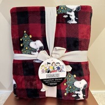 PEANUTS Snoopy VelvetSoft Blanket Size 60”x90” Christmas Tree Plaid Red - £34.84 GBP