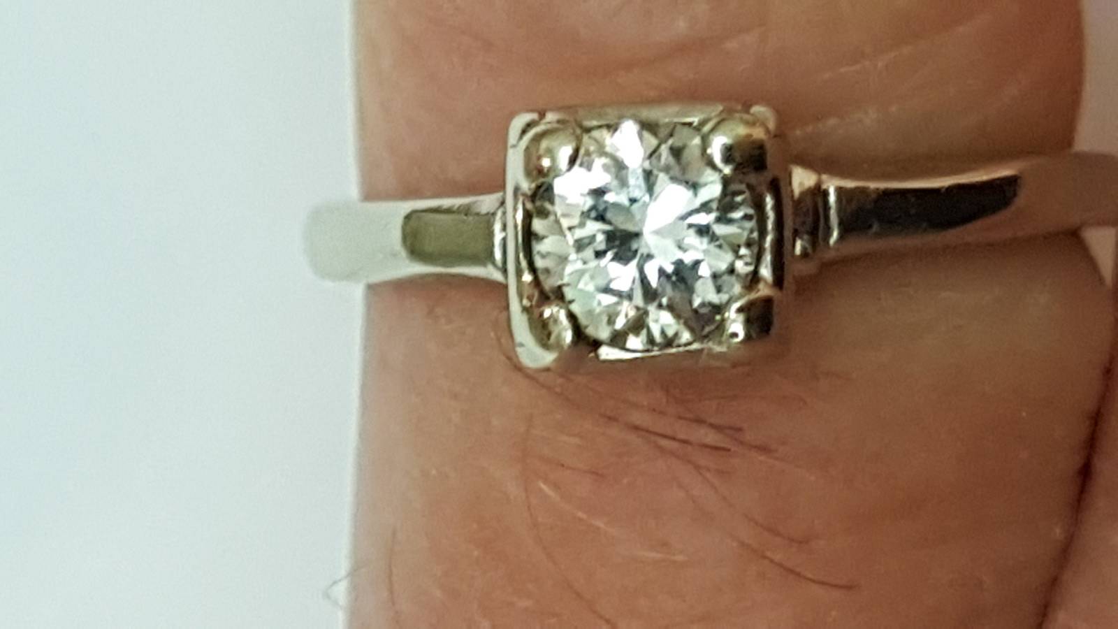 Estate  14K White Gold  Engagement  Ring:  .50ct Brilliant Cut Diamond Ring - £1,800.96 GBP