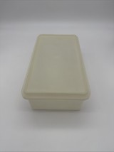 Vintage Tupperware #677 Rectangle Cracker Keeper Container With Lid 678 - $6.92
