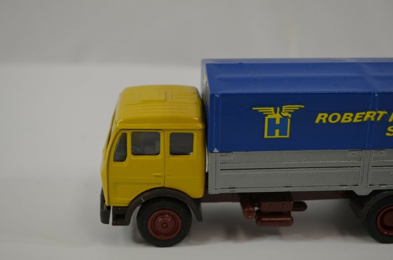 Primary image for NZG Mercedes Benz Heilmann Spedition Articulated Truck Lorry Germany 1/50 Scale