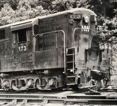 Norfolk &amp; Western Railway Railroad NW N&amp;W #173 H24-66 Train Photo Elmore WV 1976 - £7.46 GBP