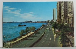 NY Franklin D Roosevelt Drive Postcard M18 - £3.10 GBP