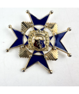 Lion Crest Design White Blue Red Enamel Gold Tone Vintage Pin / Pendant ... - £23.28 GBP