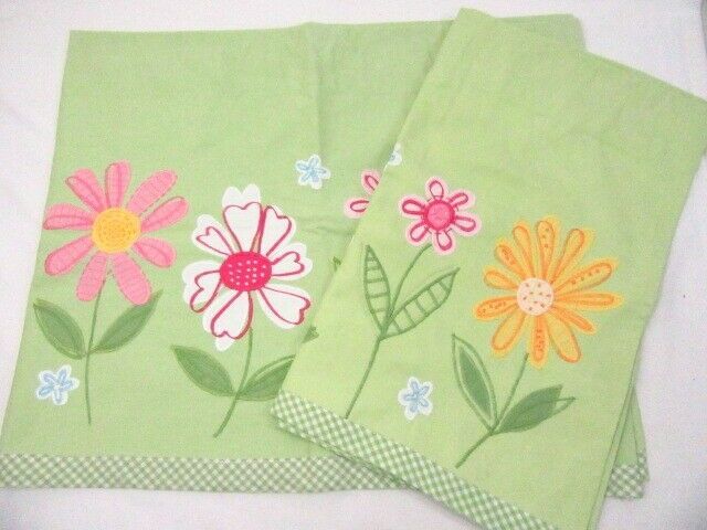Pottery Barn Kids Daisy Garden Embroidered Green 2-PC 44 x 18 Lined Valances - £25.98 GBP