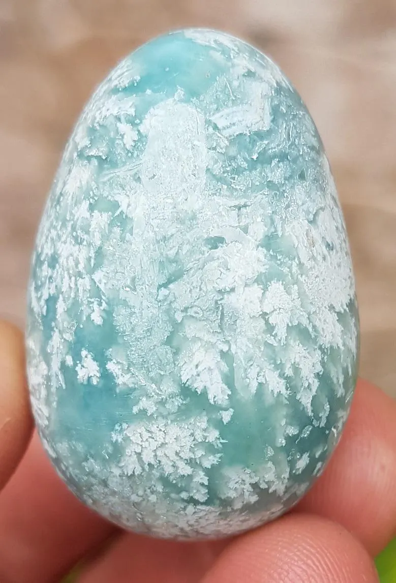 ORIGINAL LARIMAR EGG-HUEVO carved Gemstone for decoration 48 grams (pa-5) - €41,54 EUR ORIGINAL LARIMAR EGG-HUEVO carved Gemstone for decoration 48 grams (pa-5) - €41,54 EUR