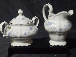Vintage JOHANN HAVILAND Bavaria BLUE GARLAND Creamer &amp; Sugar Bowl With Lid - $39.53 CAD