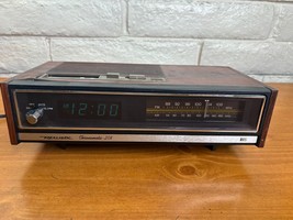 Vintage Realistic Chronomatic 208 AM/FM Clock Radio Stereo Walnut-Look - Tested - £33.53 GBP