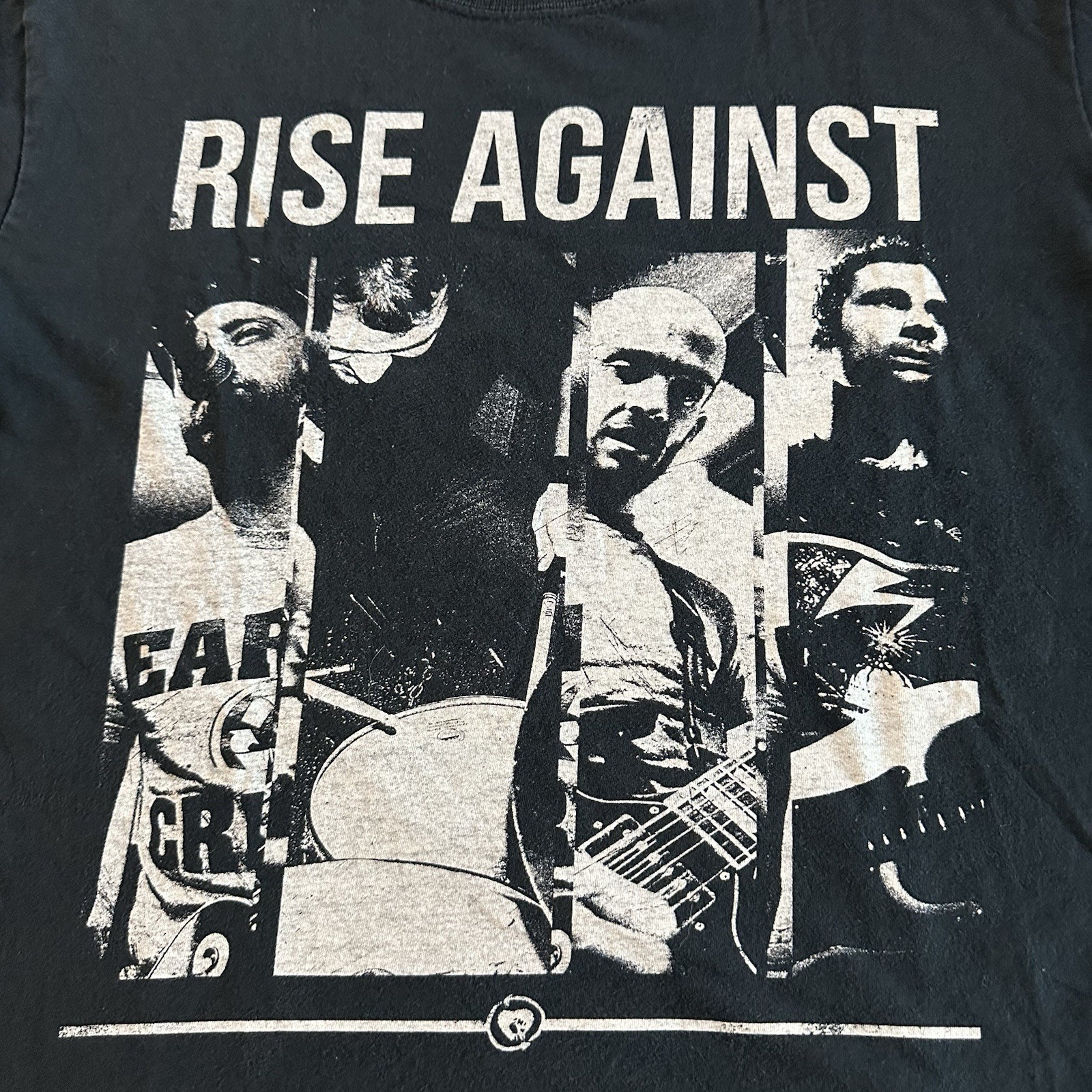 Rise Against T-shirt Mens Large Punk Rock Concert Music Tour Shirt Y2K Vtg - $28.51
