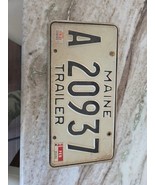 vintage 1983 Maine Trailer License Plate A200937 White / Black - €6,84 EUR