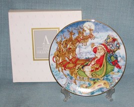 Avon 1993 Collector Plate-SPECIAL Christmas DELIVERY-Porcelain w/Original Box - $5.95
