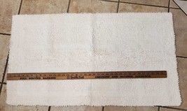 White Throw Bath Pet Rug Cotton 40 by 22 Gently Used Vtg FREE SHIPPING - £17.31 GBP