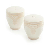 Pioneer Woman ~ Stoneware ~ FARMHOUSE LACE ~ Embossed ~ Salt &amp; Pepper Sh... - €25,76 EUR