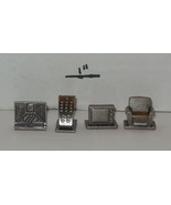 Screenlife TV edition Scene it DVD Board Game Replacement Set of 4 Pawns - $188.09 MXN