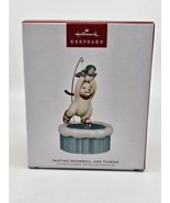 2023 Hallmark Keepsake - Skating Snowball and Tuxedo Magic Motion Retired - $550.64 MXN