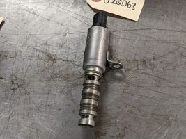 Variable Valve Timing Solenoid For 17-19 Hyundai Elantra  2.0 243552E100 - $19.75