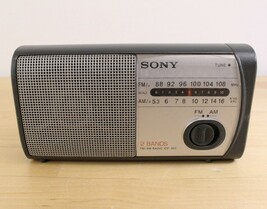 Vtg Sony AM/FM Radio ICF-303 Portable Battery Powered Tested &amp; Working! - €19,33 EUR