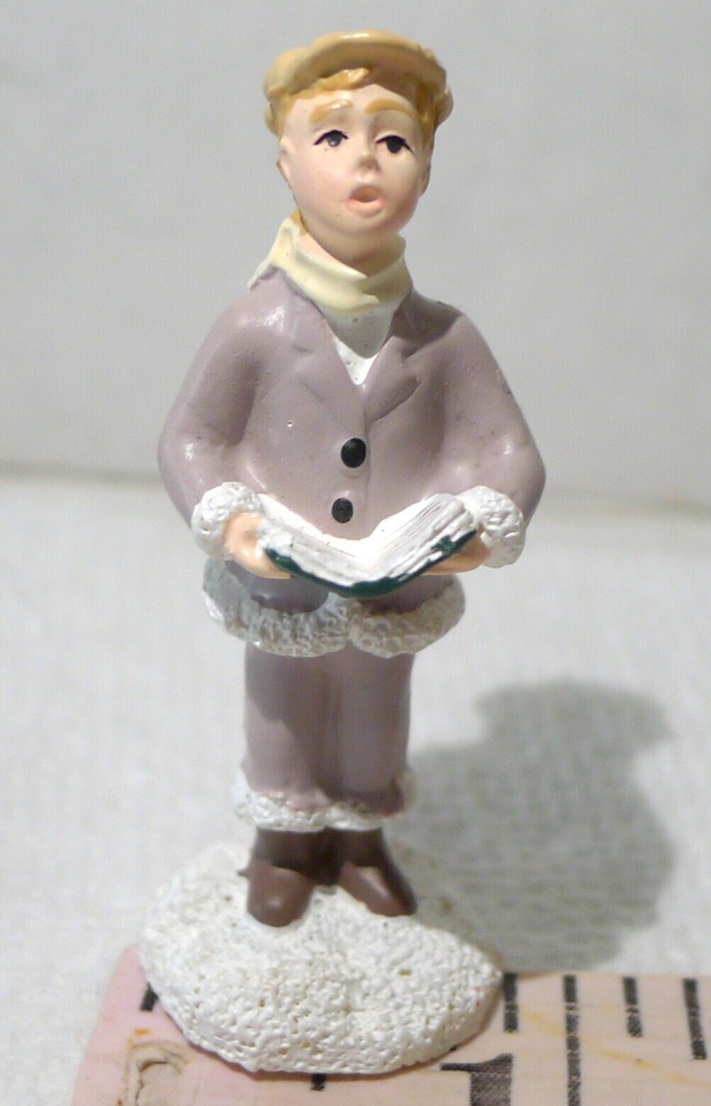 Avon Victorian Holiday Treasures Figurine 2002 Boy Child Caroling in the Village - £7.81 GBP