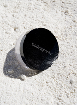 Bodyography Blur, Set, Perfect Loose Finishing Powder image 2