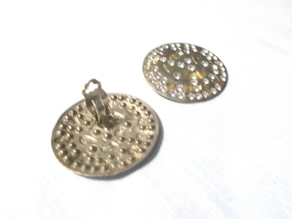 VINTAGE AUSTRIAN CRYSTAL ROUND SHAPE 1 3/4" SILVER & BRASS CLIP ON EARRINGS Item image 3