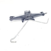 1999 2000 2001 2002 2003 2004 2005 Mazda Miata SE OEM Jack With Tool  - $1,086.91 MXN