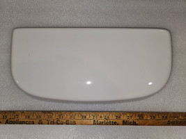 23RR36 STERLING TOILET TANK LID, WHITE, A FEW DOTS, A CHIP AT RIGHT REAR... - £25.65 GBP