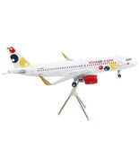 Airbus A320 Commercial Aircraft &quot;Viva Air&quot; White with Tail Graphics &quot;Gem... - $2,670.22 MXN