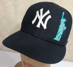 New York Yankees Statue Liberty Big Apple Size 7 Fitted Baseball Cap Hat - £14.45 GBP