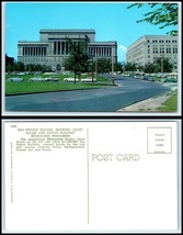 WISCONSIN Postcard-Milwaukee,Mac Arthur Square, Court House, Safety Building P25 - £2.54 GBP