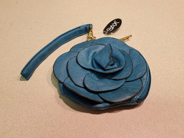 SAX Floral Front Coin Change Purse Wristlet Blue with Peddle Look (NEW) - £7.75 GBP
