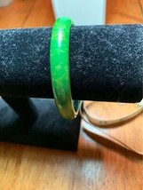 Vintage Green Swirl Bakelite Bracelet - £21.87 GBP