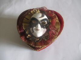 VTG. BURGUNDY TRINKET BOX  W/NEW ORLEANS STYLE MASK FACE ON TOP 8"X7"X5" VGUC - $14.80
