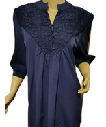 New Hot Touch Dressy  V-Neck  3/4 Sleeve  Lace Back Blouse Medium - $252.47 MXN