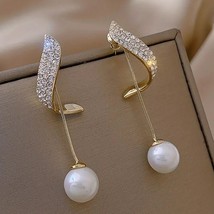 Exquisite Design Shiny Rhinestone Faux Pearl Decor Gold Plated Earrings - £17.58 GBP