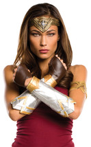 Wonder Woman Deluxe Kit Costume Accessory Set - £74.47 GBP