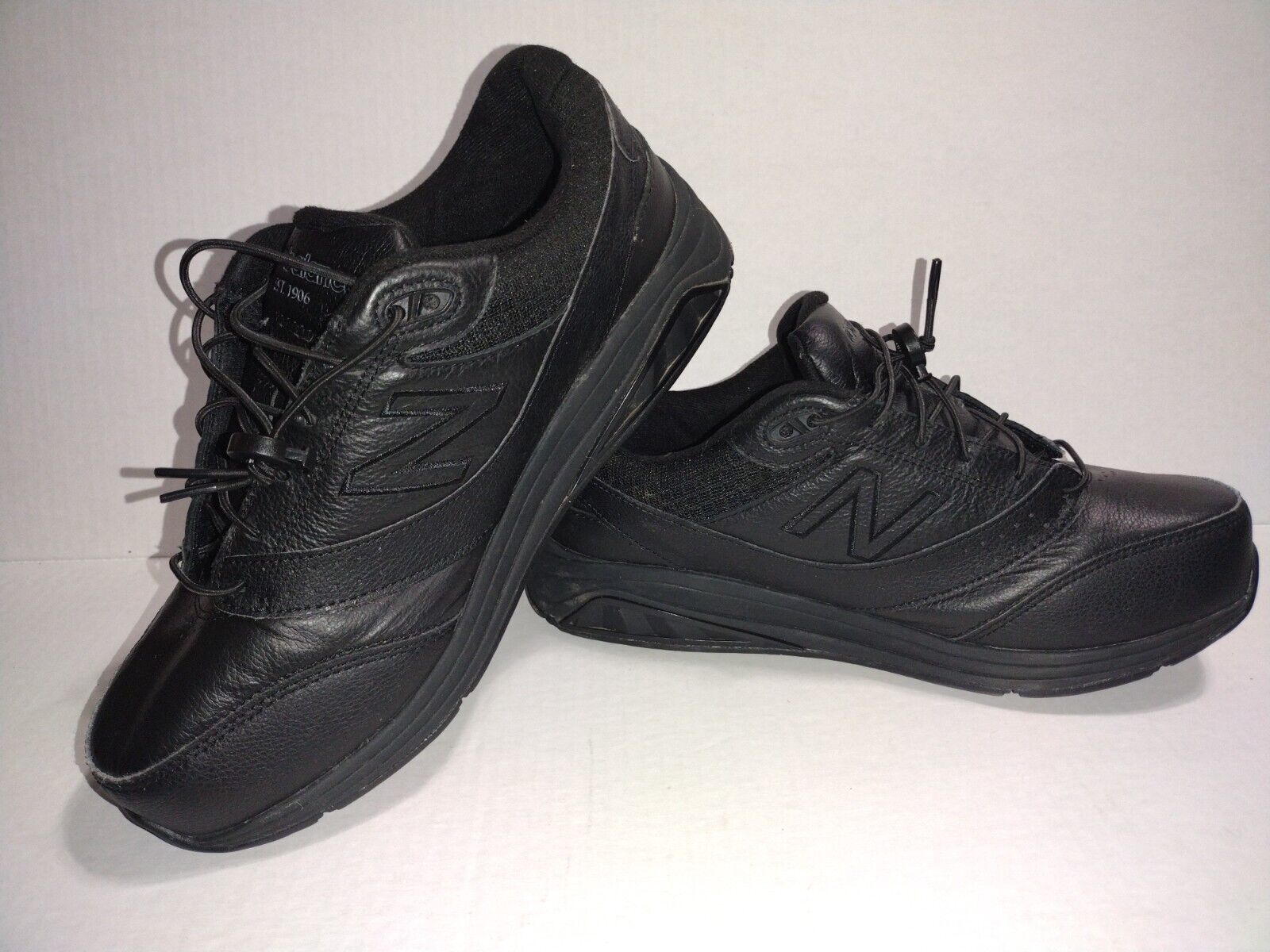 New Balance Black Shoes Athletic Size 10.5 and 24 similar items