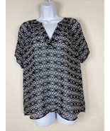 A.n.a Womens Size M Sheer Black Geometric V-neck Blouse Short Sleeve - $11.30