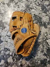 Vintage Spalding Gary Matthews 42-8135 Baseball Glove (Children's Glove) - $13.86