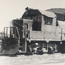 Missouri Pacific Railroad MP #2093 GP38-2 Electromotive Photo Wichita KS - £7.43 GBP