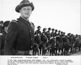 A Distant Trumpet original 8x10 photo Troy Donahue with 6th cavalry lining up - £19.90 GBP