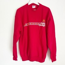McDonalds Red Holiday Christmas Crewneck Sweatshirt Employee Hanes Large - $379.96 MXN